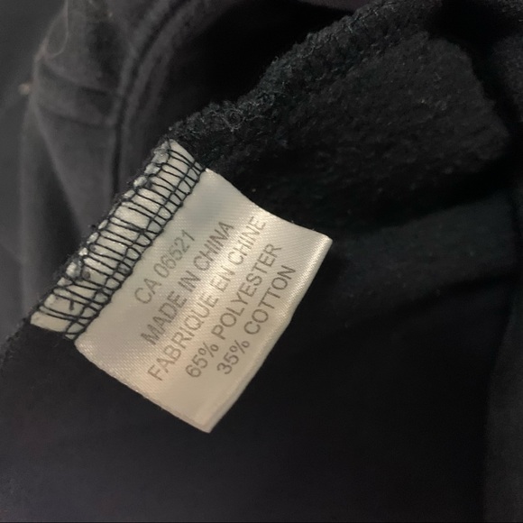 TeePee  Spell Out Vancouver Hoodie Size Medium - Picture 4 of 10